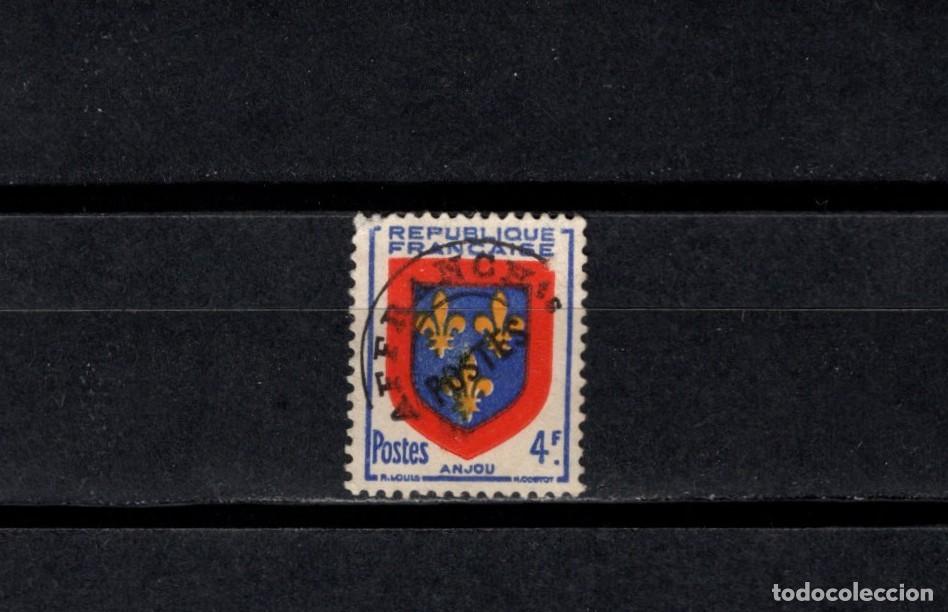 Sellos: Sello usado. Escudo de la provincia de Anjou. Sello de 4 francos. Yvert 838.
