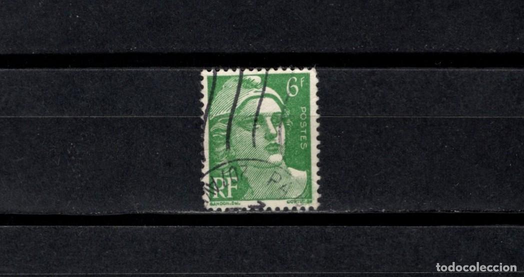 Sellos: Sello usado. Serie Marianne de Gandon. Sello de 6 francos. 1951. Yvert 886.
