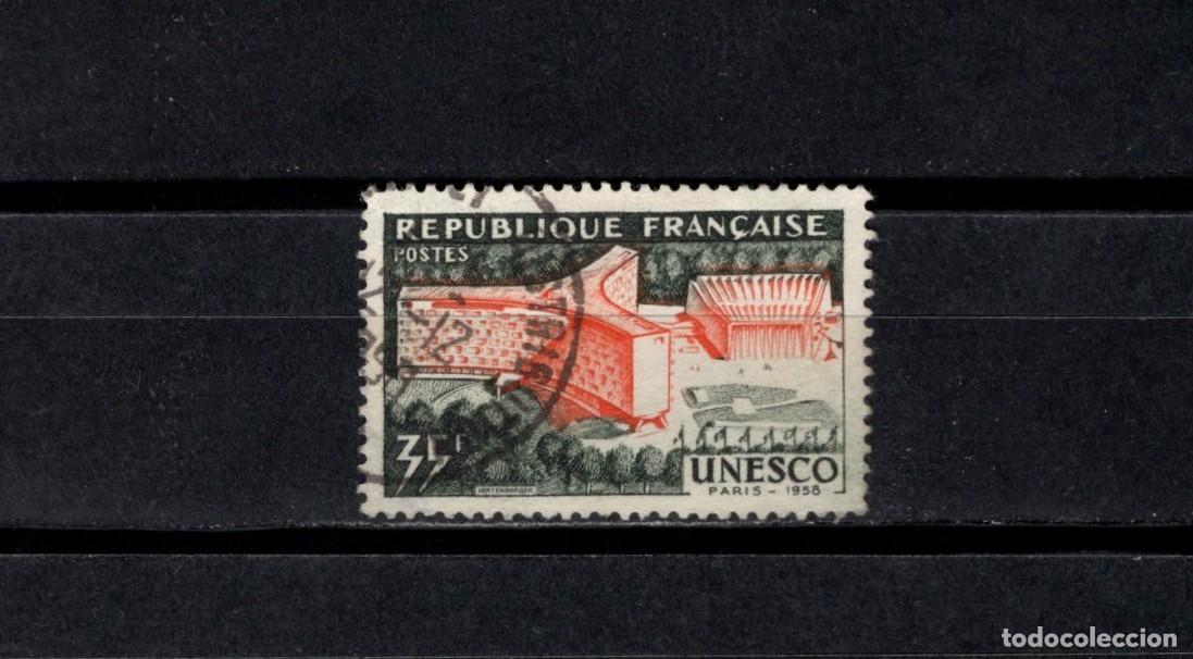 Sellos: Sello usado. Inauguraci&oacute;n sede de la UNESCO en Paris. Sello de 35 francos. 1958. Yvert 1178.