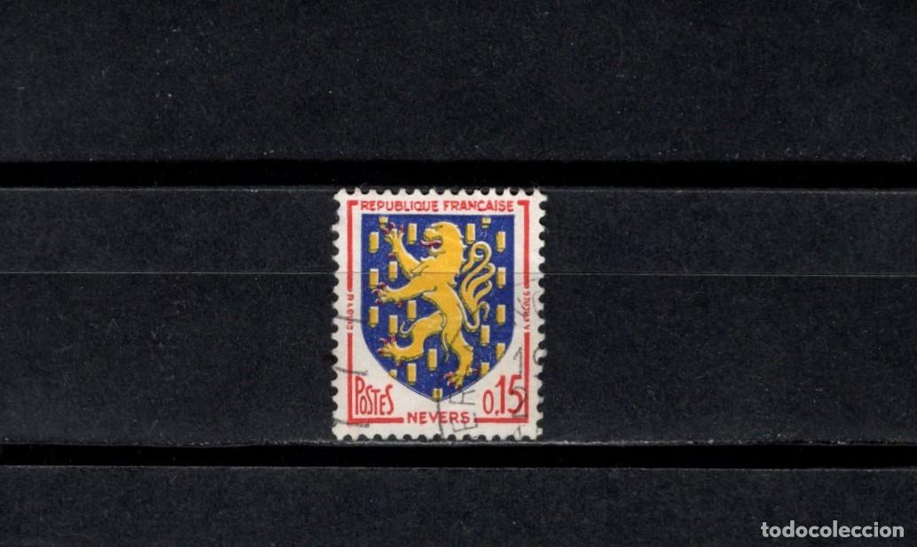 Sellos: Sello usado. Escudo de Nevers. Sello de 0,15 francos, 1962. Yvert 1354.