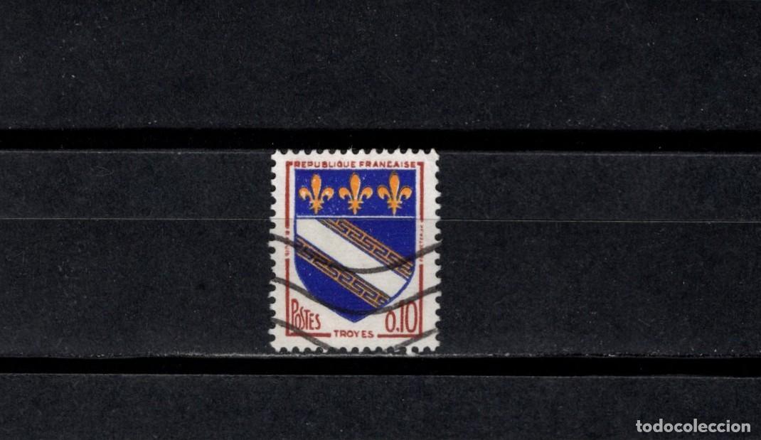 Sellos: Sello Usado. Escudo de Troyes. Sello de 0.10 francos. 1963. Yvert 1353.