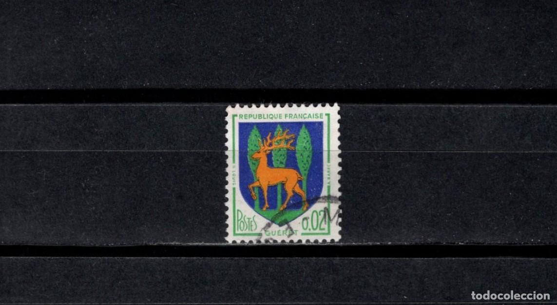Sellos: Sello usado. Escudo de Gueret. Sello de 0.02 francos. 1964. Yvert 1351B.