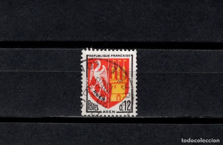 Sellos: Sello usado. Escudo de Agen. Sello de 0,12 francos. 1964. Yvert 1353A.