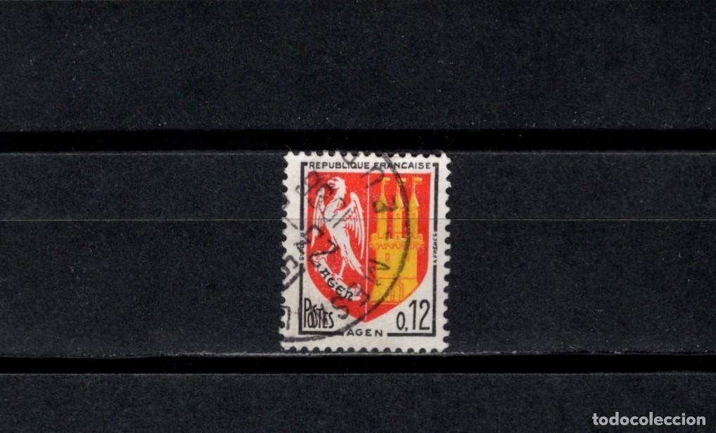 Sellos: Sello usado. Escudo de Agen. Sello de 0,12 francos. 1964. Yvert 1353A.