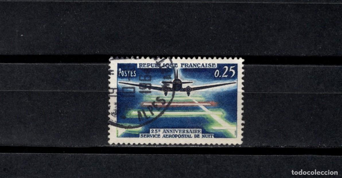 Sellos: Sello usado. XXV Aniversario del Correo A&eacute;reo Nocturno. Sello de 0,25 francos. 1954. Yvert 1418.