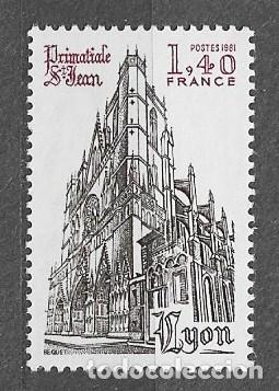 Sellos: Francia 1981 - Catedral de San Juan, Lyon - 2258** - 3000-2
