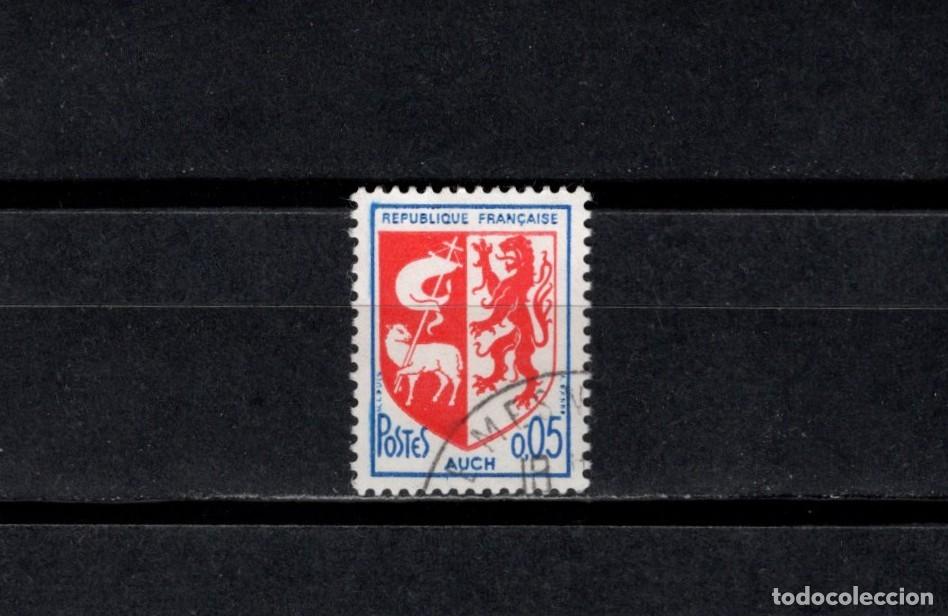 Sellos: Sello usado. Escudo de Auch. Sello de 0,05 francos. 1966. Yvert 1536.