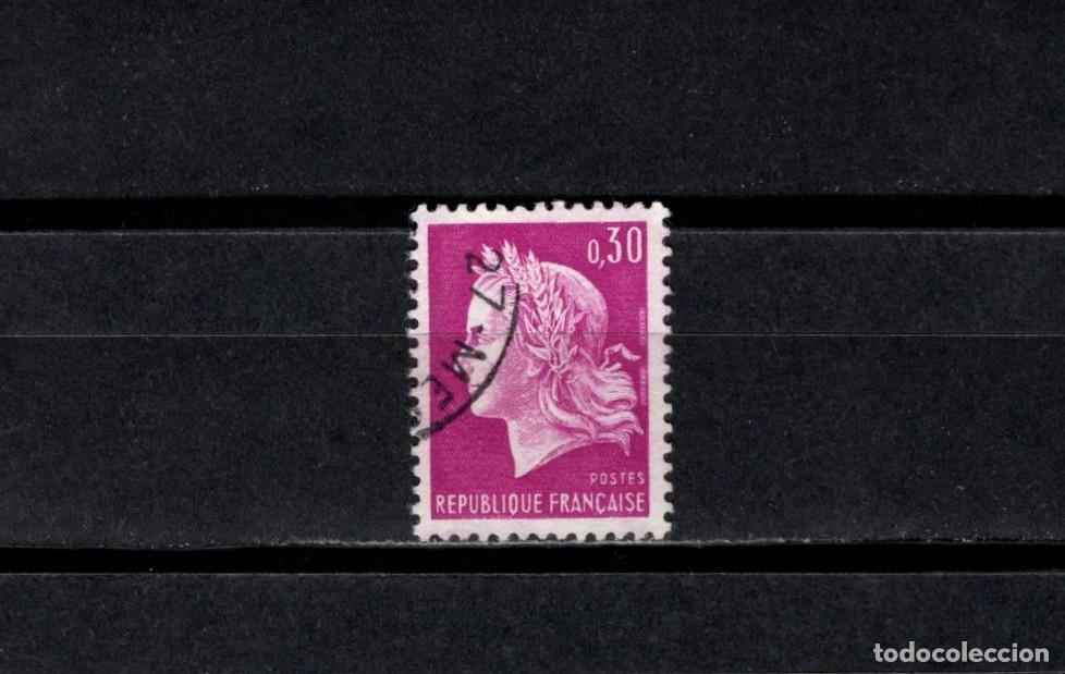 Sellos: Sello usado. Marianne de Cheffer. Sello de 0,30 francos. 1967. Yvert 1536.