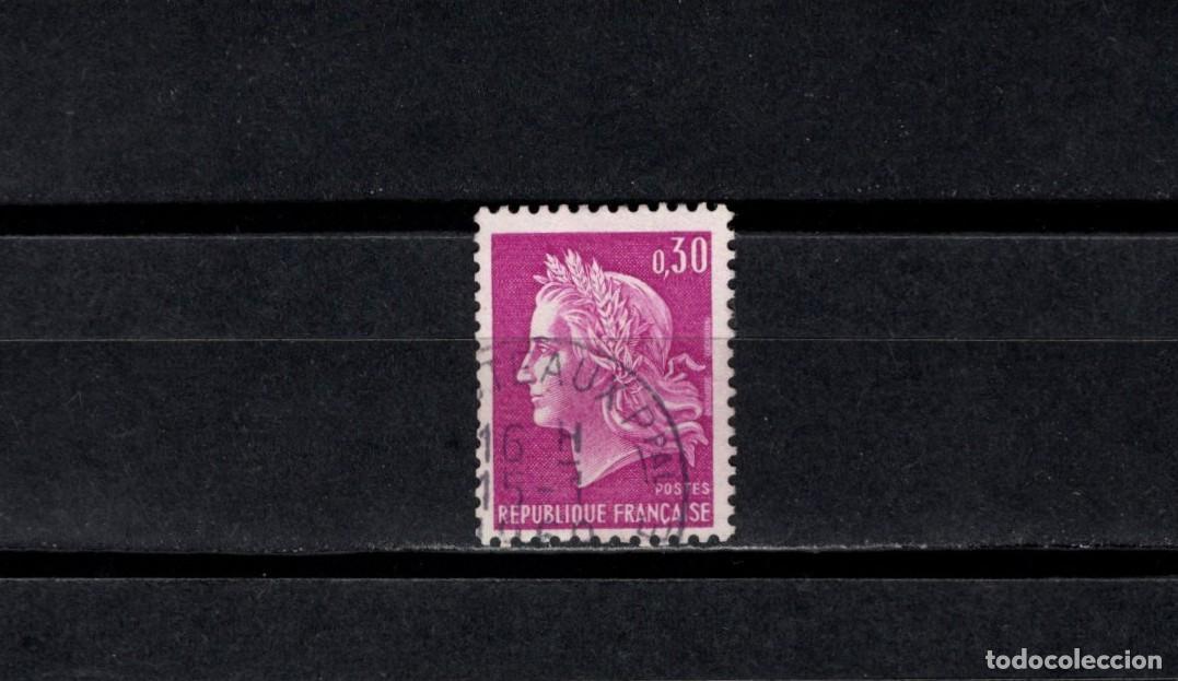 Sellos: Sello usado. Marianne de Cheffer. Sello de 0,30 francos. 1967. Yvert 1536.