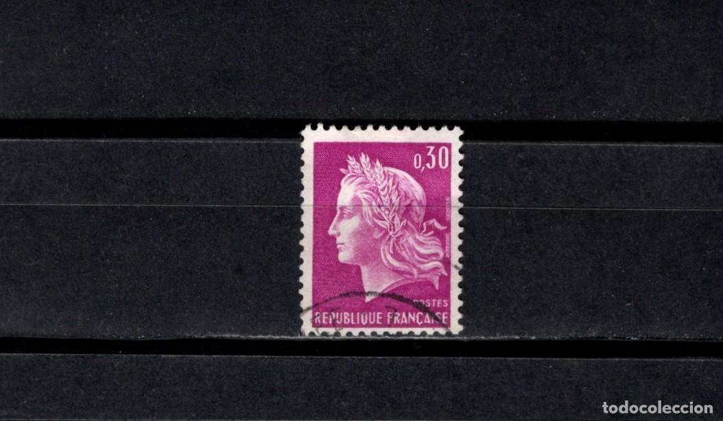 Sellos: Sello usado. Marianne de Cheffer. Sello de 0,30 francos. 1967. Yvert 1536.