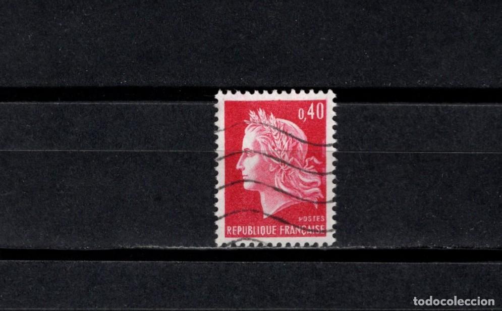 Sellos: Sello usado. Marianne de Cheffer. Sello de 0,30 francos rojo. 1969. Yvert 1536B.