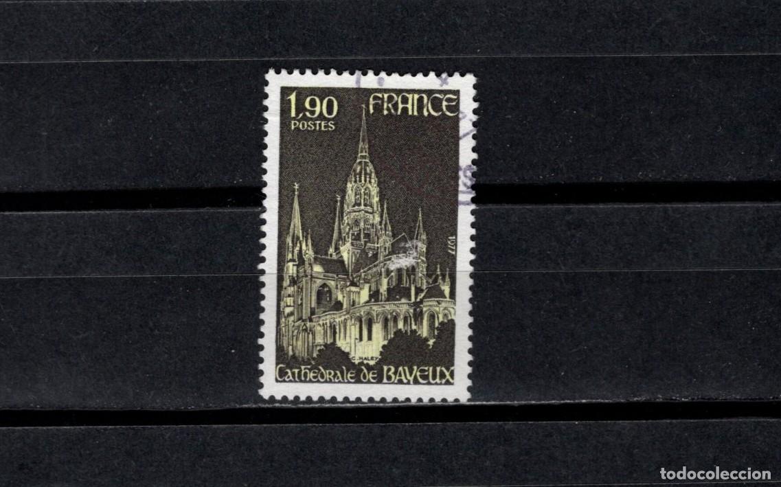 Sellos: Sello usado. Turismo. Catedral de Bayeux. Sello de 1,90 francos. 1977. Yvert 1939.