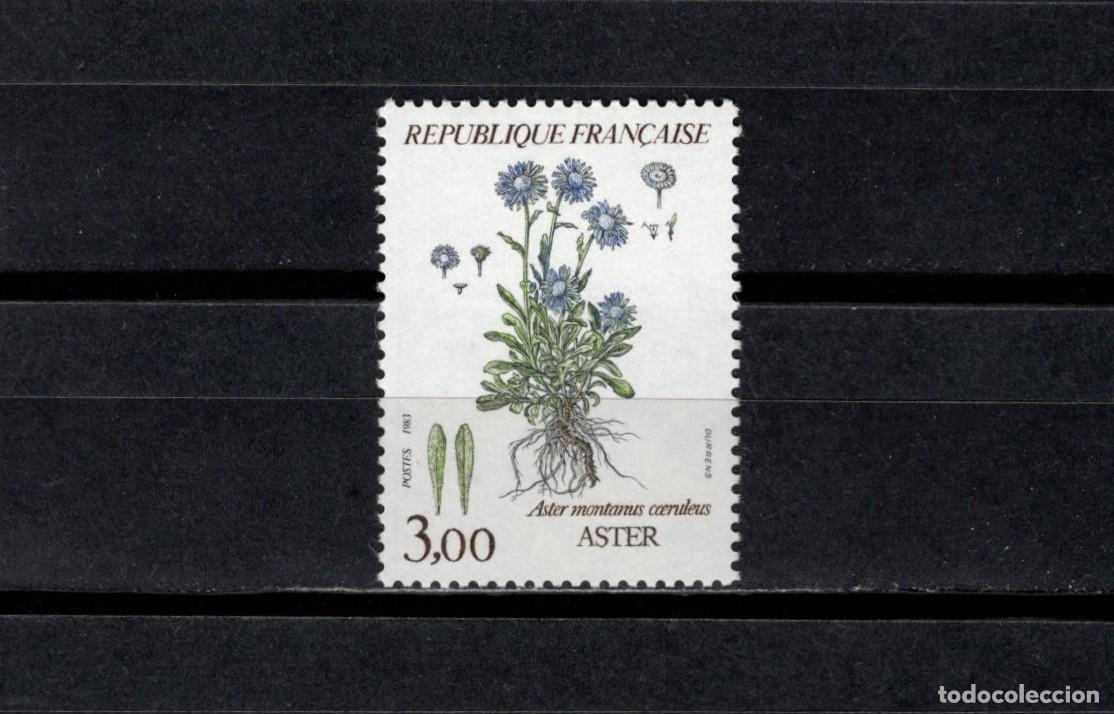 Sellos: Sello nuevo. Flora. Aster. Sello de 3 francos. Abril 1983. Yvert 2268.