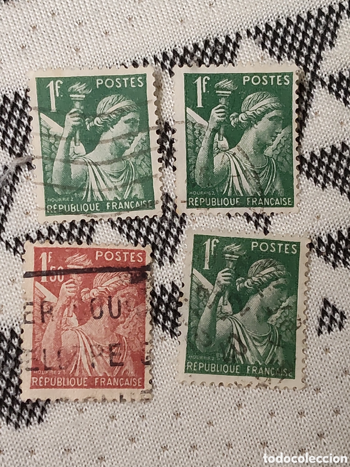 Sellos: 4 sellos de Francia Diosa portando una antorcha 1939-41