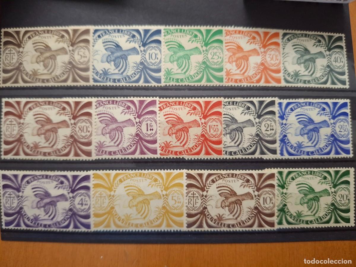 Sellos: HB1670 GRANDES SERIES MUNDIALES sellos en NUEVO* CALEDONIE Yvert 230/243