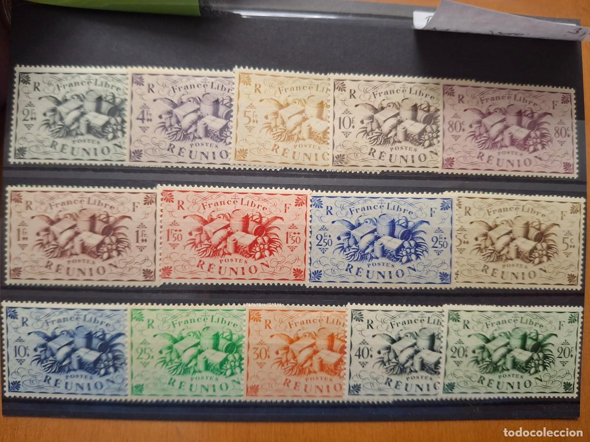 Sellos: HB1676 GRANDES SERIES MUNDIALES sellos en NUEVO* REUNION Yvert 233/246
