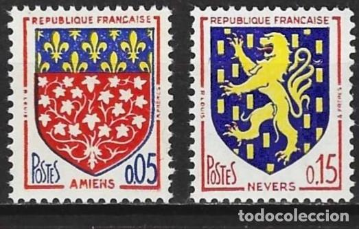 Sellos: Francia 1962 - Mi 1406 & 1407 - YT 1352 & 1354 - Escudos de armas - MNH**