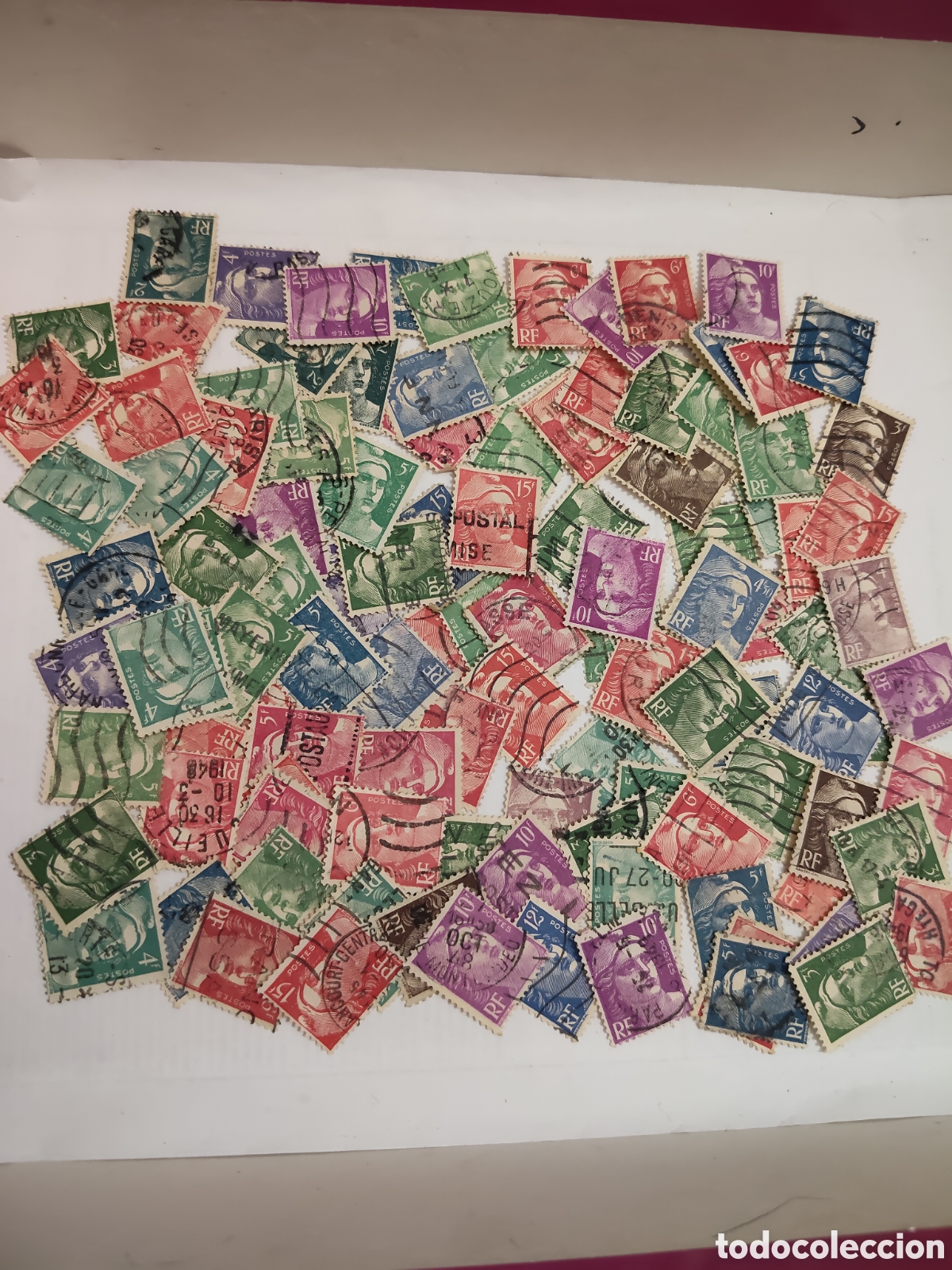 Sellos: Lote de 110 sellos de Francia Marianne de Gandon personificaci&oacute;n de la Republica Francesa 1945