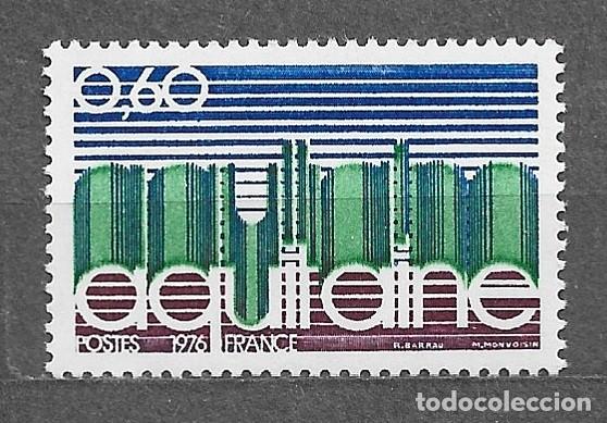 Sellos: Sello de Francia - 1976 Regiones de Francia - 1957 - 111-2