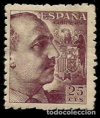 Sellos: EDIFIL 923 ** DEFECTOS EN 25