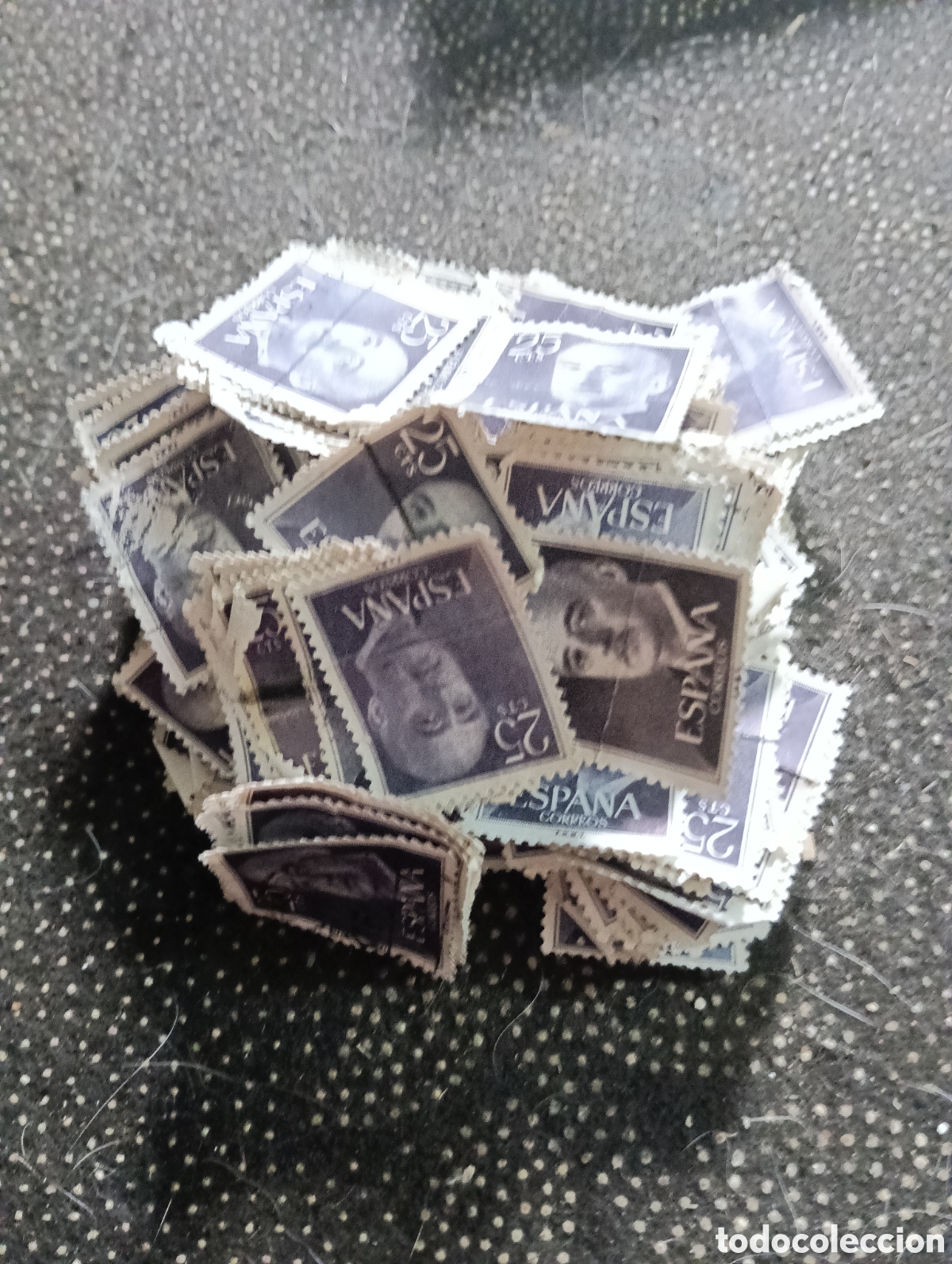 Sellos: Lote de 400 sellos usados Espa&ntilde;a. 1955-56. General Franco. 25 cts. violeta negro