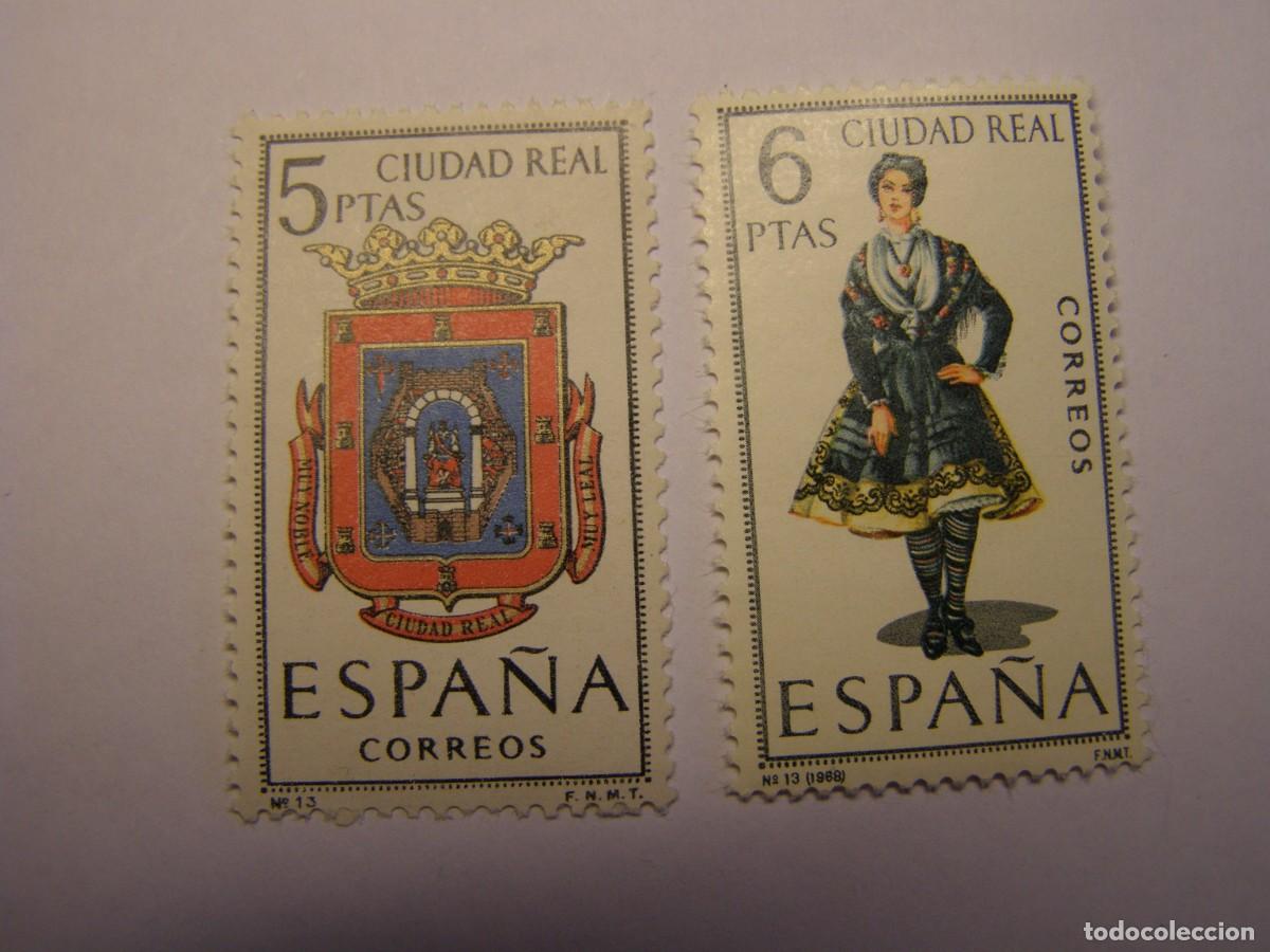 Sellos: Sellos Espa&ntilde;a, escudo y taje t&iacute;pico, Cadiz. Nuevos sin usar.