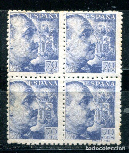 Sellos: Edifil 929 y 929 t. 70 cts Franco dentado grueso, en bloque de 4, variedad. Ver descripci&oacute;n