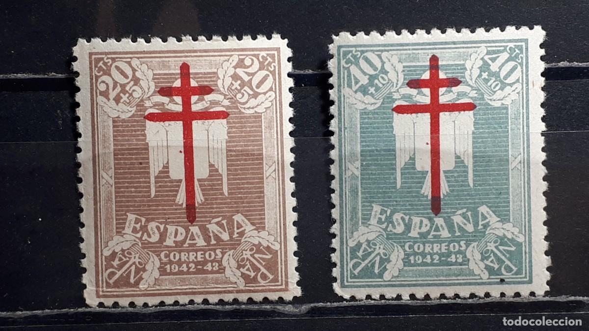Sellos: ESPA&Ntilde;A. A&Ntilde;O 1942. *. Edifil 958/9.