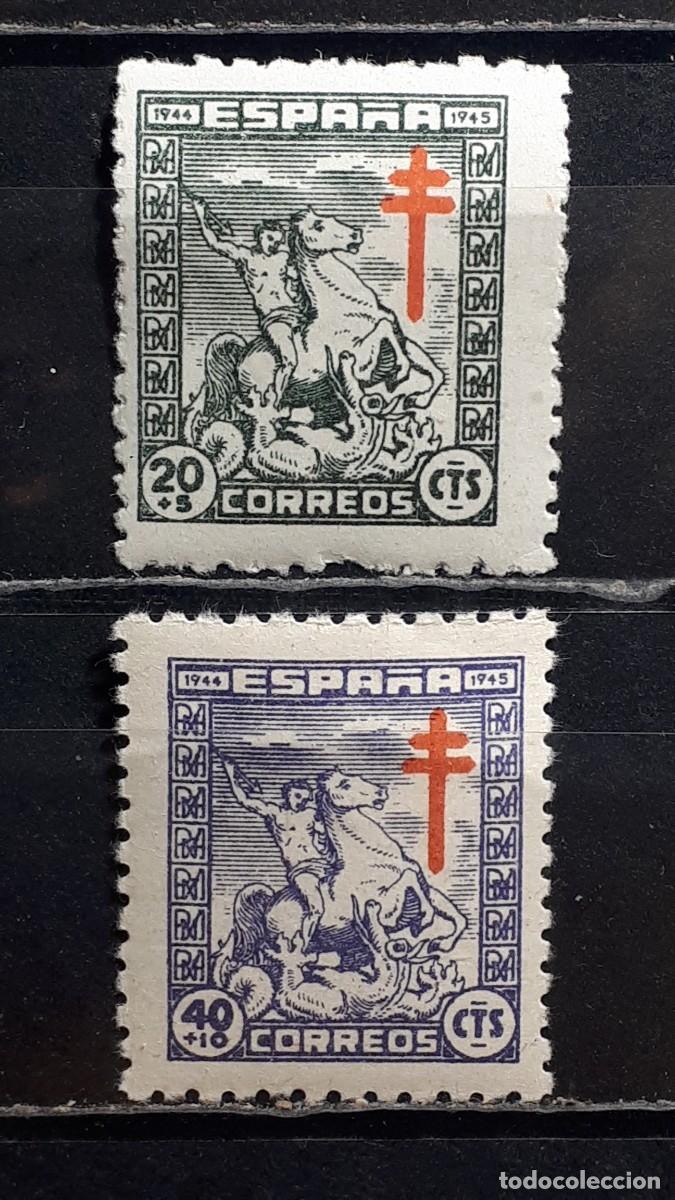 Sellos: ESPA&Ntilde;A. A&Ntilde;O 1944. *. Edifil 985/6