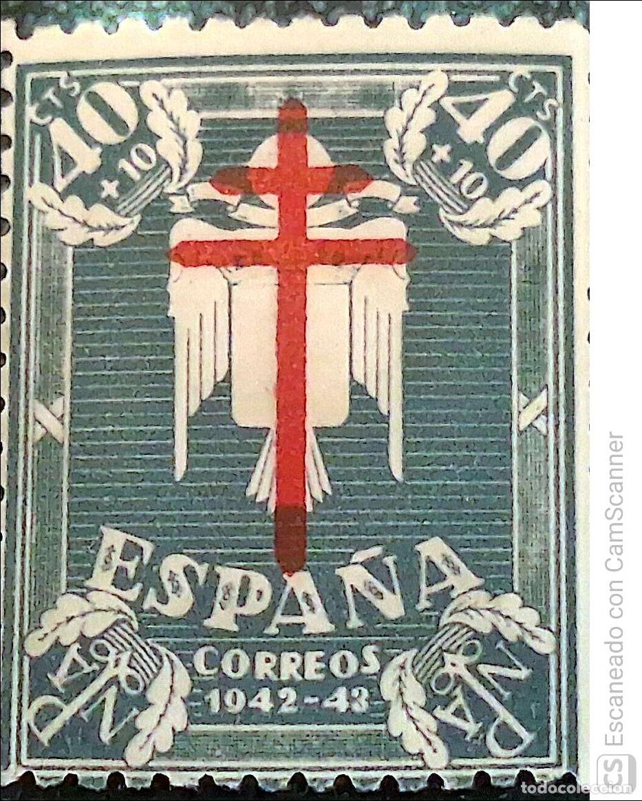 Sellos: Espa&ntilde;a. 959 Pro Tuberculosos: Cruz de Lorena en carm&iacute;n. 1942. Sellos nuevos y numeraci&oacute;n Edifil.