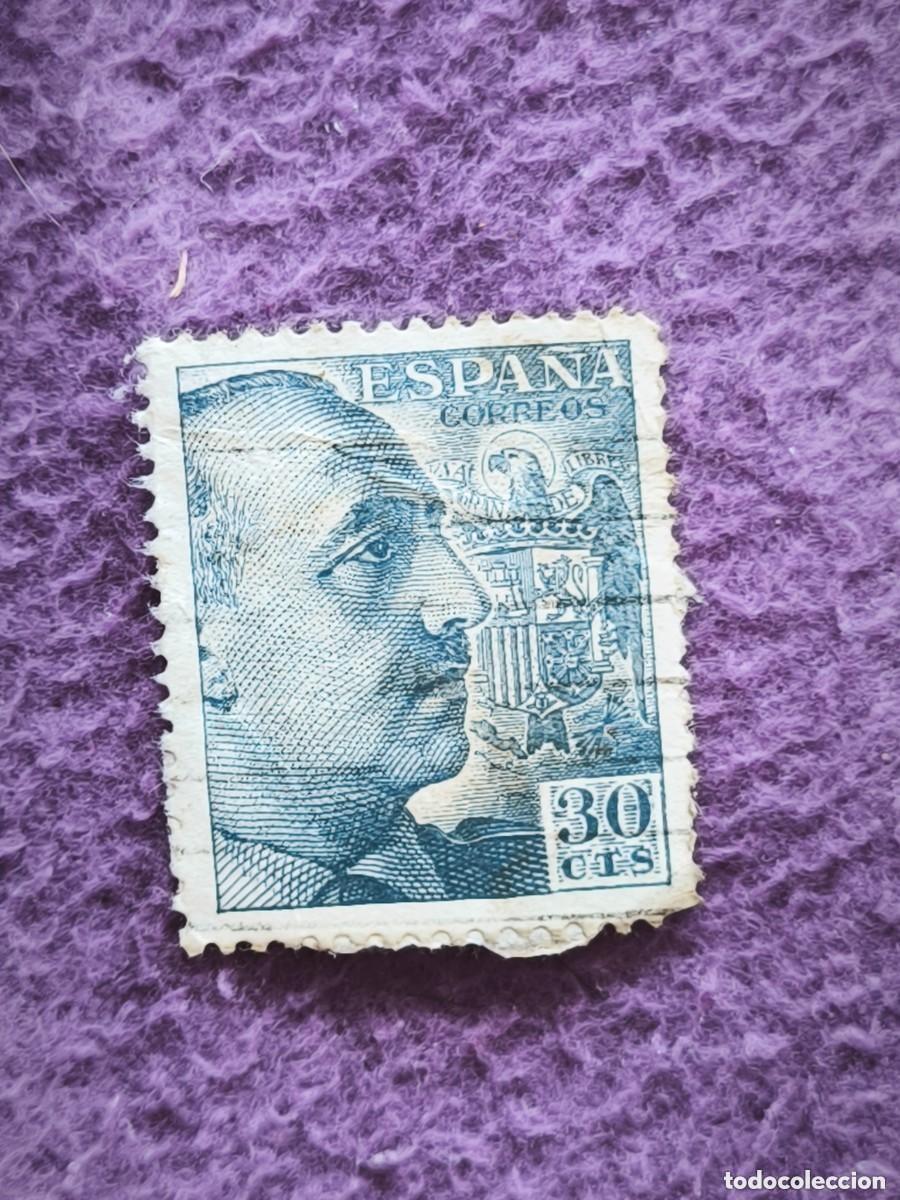 Briefmarken: Sello Espa&ntilde;a 30 C&eacute;ntimos Francisco Franco Escudo Cl&aacute;sico Para Coleccionistas