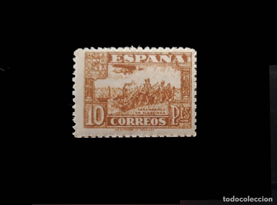 Sellos: Edifil 813 Junta de defensa Nacional 10 Pts MNH **