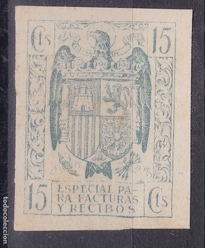 Sellos: AA15-FISCALES Facturas y Recibos 15 Cts Sin DENTAR. Papel Cartulina (*). Sin Goma. Ver Dorso
