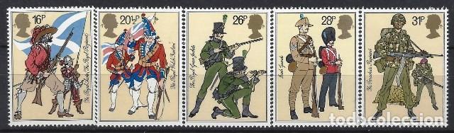 Sellos: GRAN BRETA&Ntilde;A 1983 - EJ&Eacute;RCITO, S.COMPLETA - MNH** - Foto 1