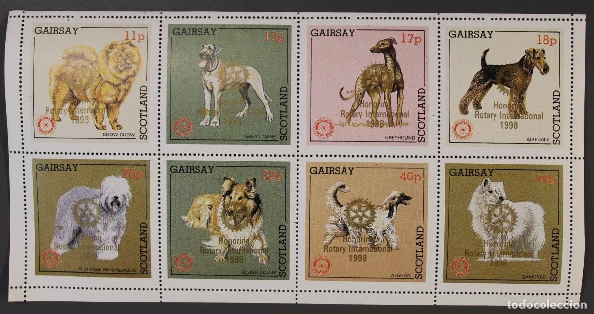Sellos: GB LOCAL GAIRSAY 1984 SHEET MNH GOLD OVERPRINTED ROTARY DOGS CHIENS PERROS HUNDEN CANI CAES