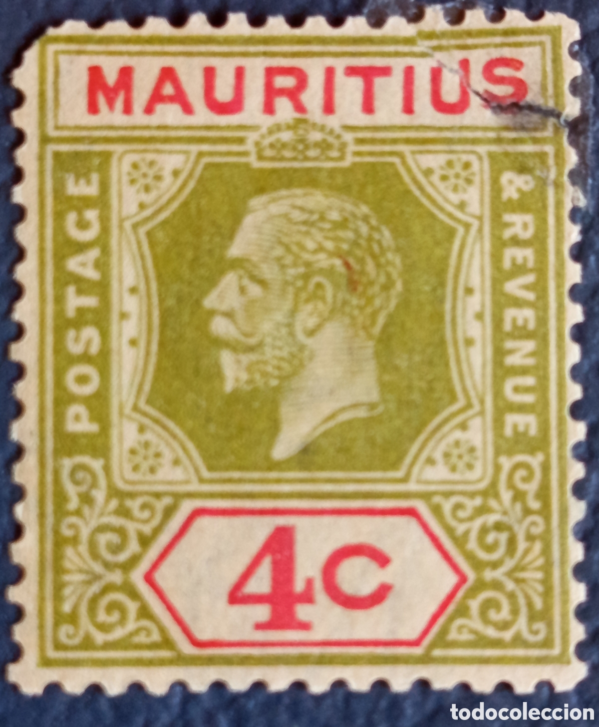 Sellos: Sello Mauricio 1921/34 Rey Jorge V 4c Verde Oliva y Carm&iacute;n SG 226 Usado (con defecto/esquina rota).