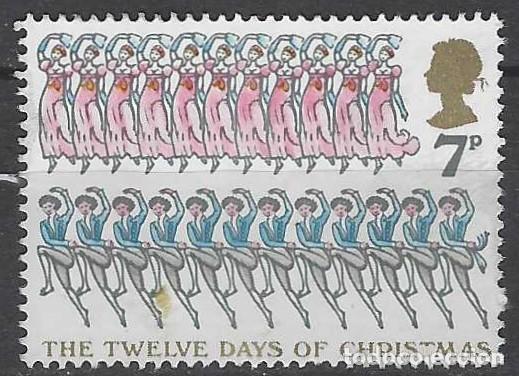 Sellos: GRAN BRETA&Ntilde;A 1977 - NAVIDAD, CANTO POPULAR, 11 BAILARINAS Y 12 DAMAS - USADO