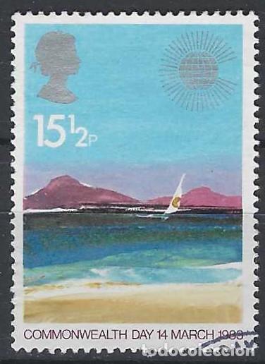 Sellos: GRAN BRETA&Ntilde;A 1983 - D&Iacute;A DE LA COMMONWEALTH, ISLA TROPICAL - USADO