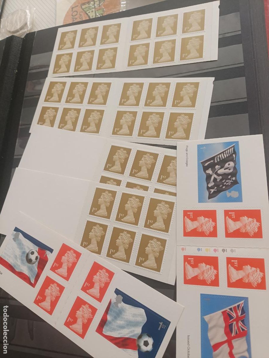 Sellos: 48 sellos nuevos en carnet. Reino Unido. 1st