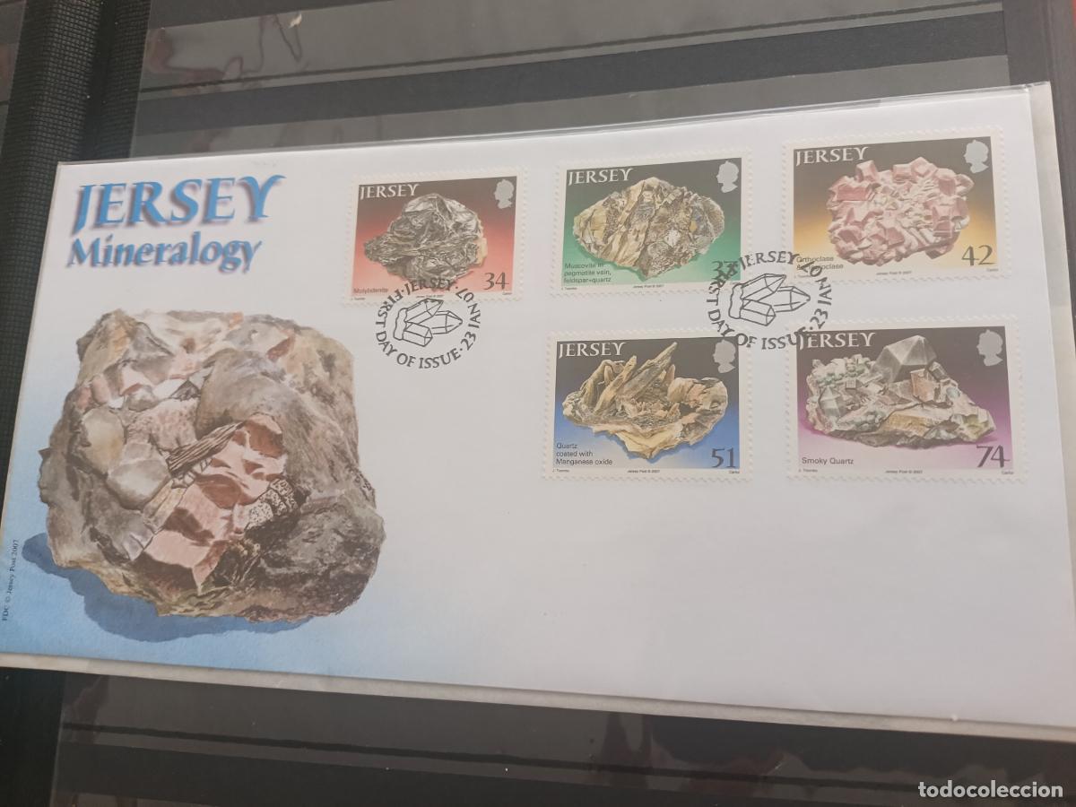 Timbres: Jersey, Reino Unido. Serie de sellos de minerales en sobre. Primer d&iacute;a