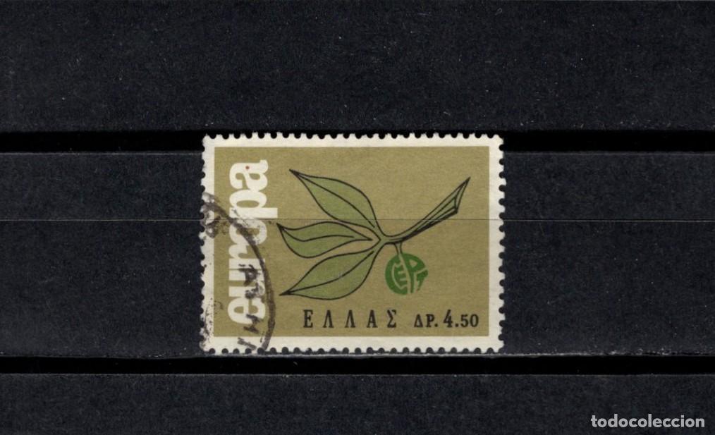 Sellos: Sello usado. Europa. Brote de &aacute;rbol con tres hojas. 1965 octubre. Yvert 891.