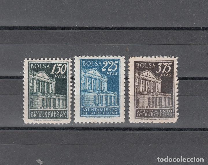 Briefmarken: AJUNTAMENT DE BARCELONA. BOLSA. 3 SELLOS DE FACIALES Y COLORES DISTINTOS