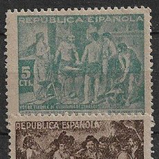 Sellos: BENEFICENCIA 1938 CUADROS DE VELÁZQUEZ, EDIFIL Nº 29G Y 30G * PAPEL GRIS