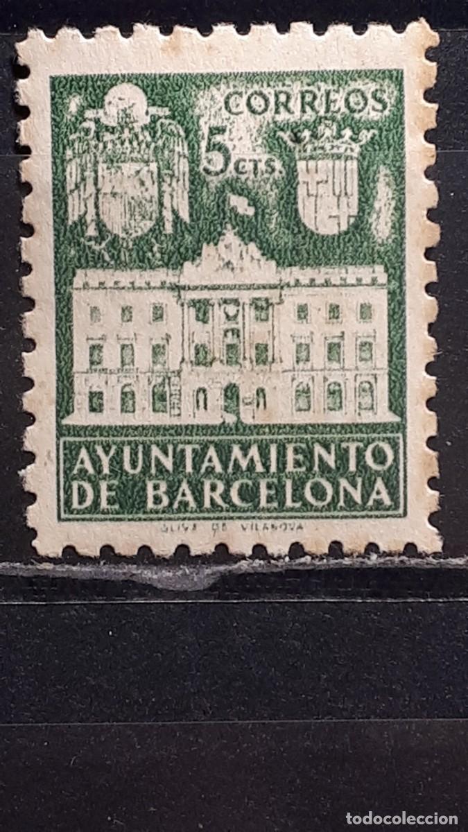 Sellos: BARCELONA. A&Ntilde;O 1942. **. EDIFIL 35