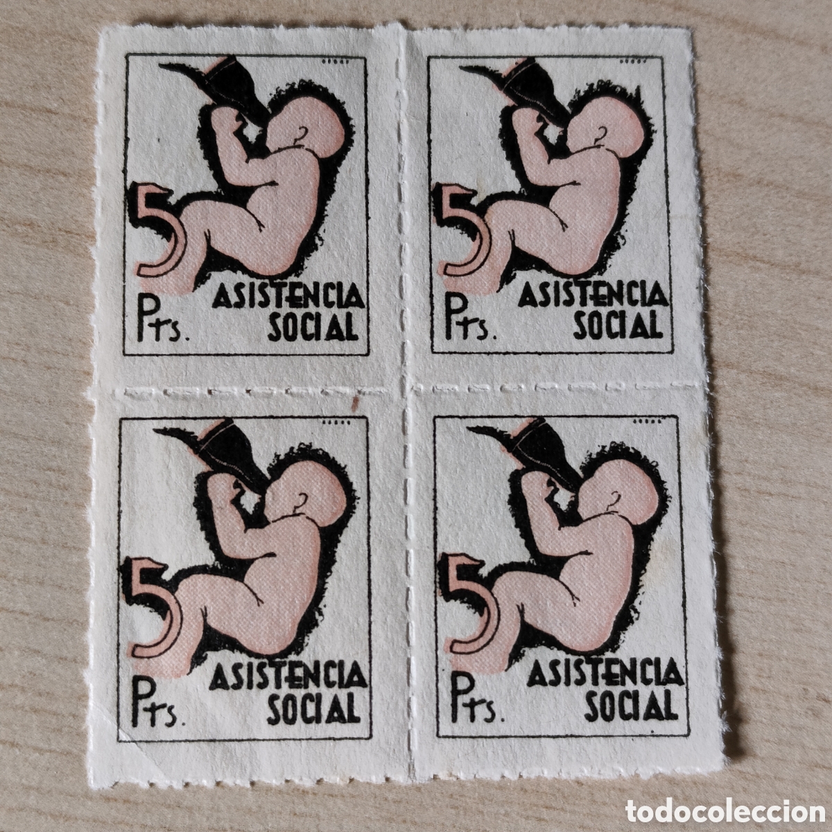 Sellos: a38 Asistencia Social bebe desnudo Allepuz 2357 Afinet 1862 RARO BLOQUE 4