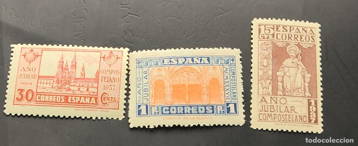 Sellos: ESPA&Ntilde;A EDIFIL 833 / 35 ** BONITA SERIE COMPLETA &rdquo; A&Ntilde;O SANTO COMPOSTELANO &rdquo;