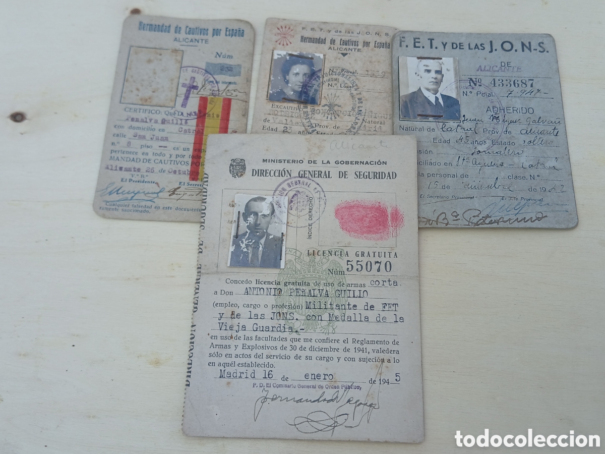 Sellos: LOTE, CARNET DE HERMANDAD DE CAUTIVOS POR ESPA&Ntilde;A, DIRECCI&Oacute;N GENERAL DE SEGURIDAD ETC. ALICANTE.