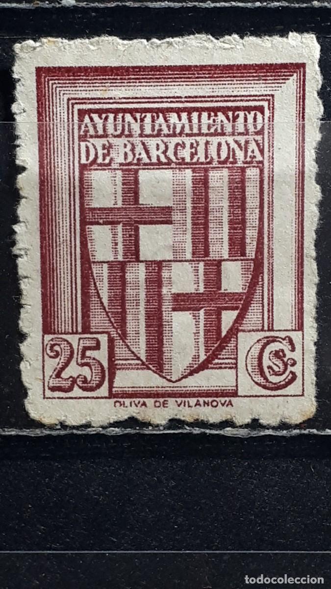 Sellos: ESPA&Ntilde;A. A&Ntilde;O 1940. (*). Sello municipal de barcelona