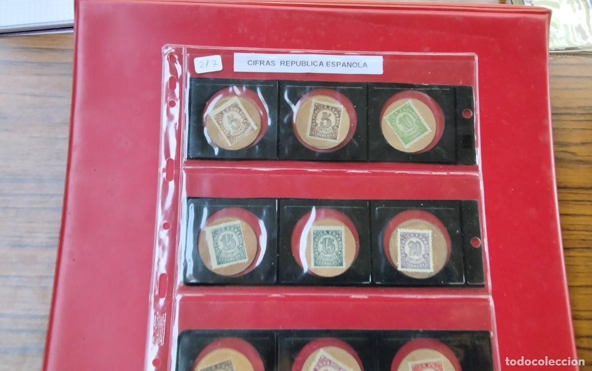 Sellos: PAGINA CON 9 MONEDAS LOCALES REPUBLICANAS CON SELLOS DE CIFRAS VARIOS VALORES