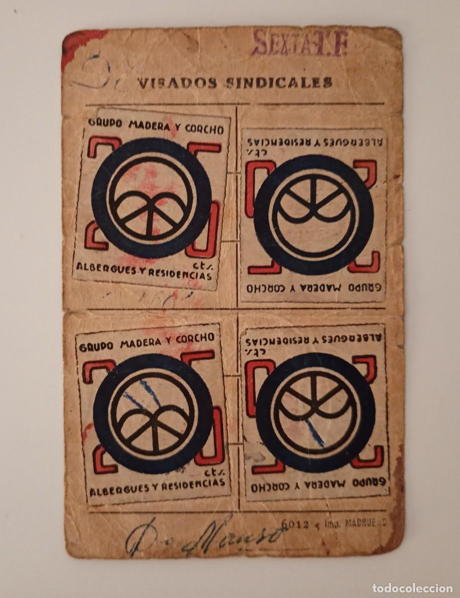 Sellos: GRUPO MADERA Y CORCHO, ALBERGUES Y RESIDENCIAS. 25 CENTIMOS. BARCELONA.LOTE 4 PEGADOS A CARNET, 1944